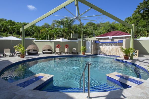 Pineapple Beach Club - Pool